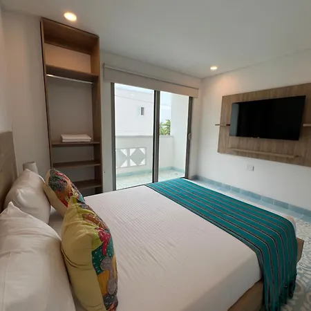 Coco By Croma Hotel *
