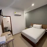 Hotel Coco Beach By Croma