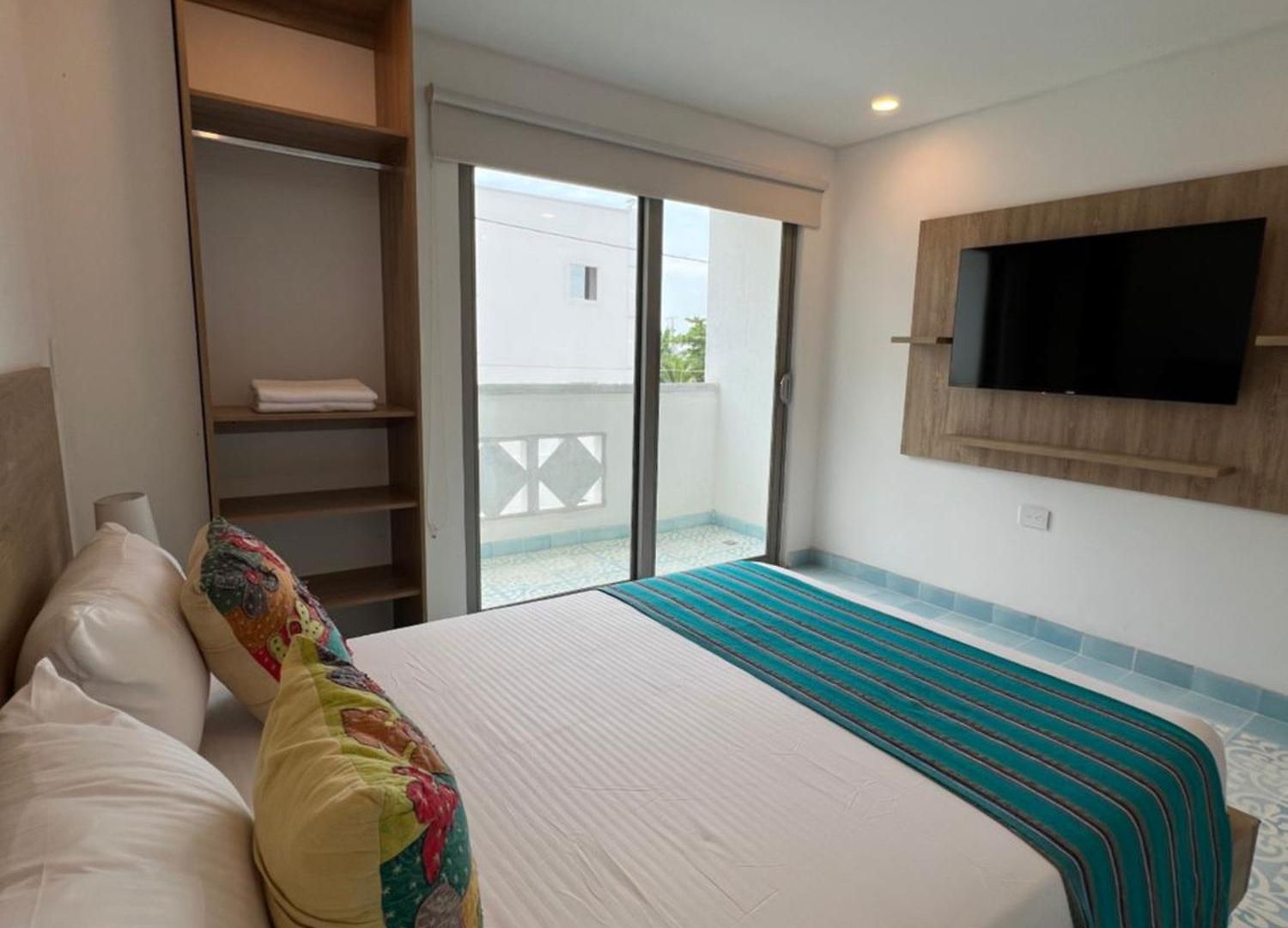 Coco By Croma Hotel *